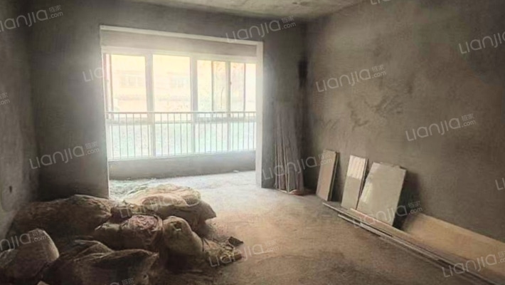 建安铭苑二手房实景图