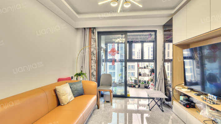 国贸梧桐原二手房实景图