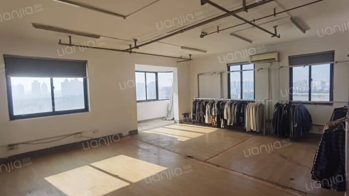 黄金水岸二手房实景图