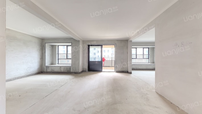 恒达盘龙湾梅苑二手房实景图