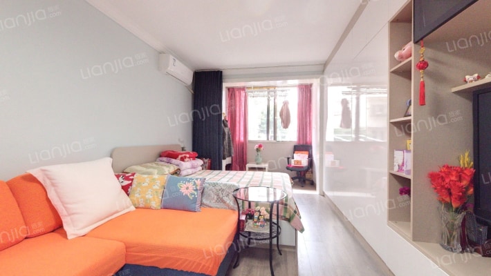 水电路1381弄二手房实景图