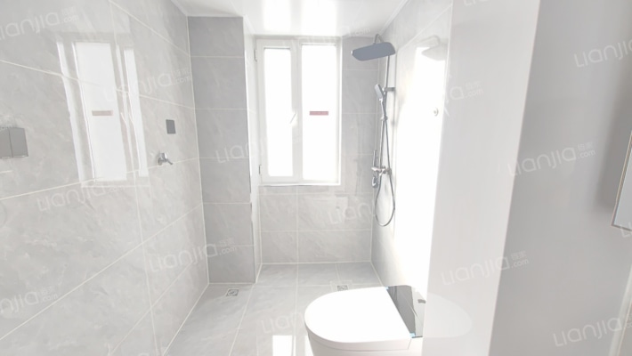 精装两居  总价低  位置好  拎包入住-卫生间