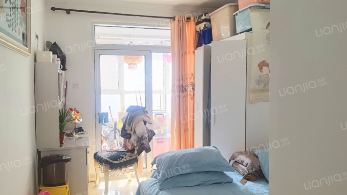 南北通透精装两居，通风好，前后无遮挡-卧室A