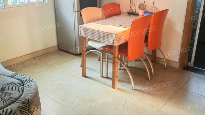 溪西七区下龙滩邨二手房实景图