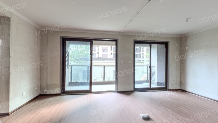 山语云邸二手房实景图