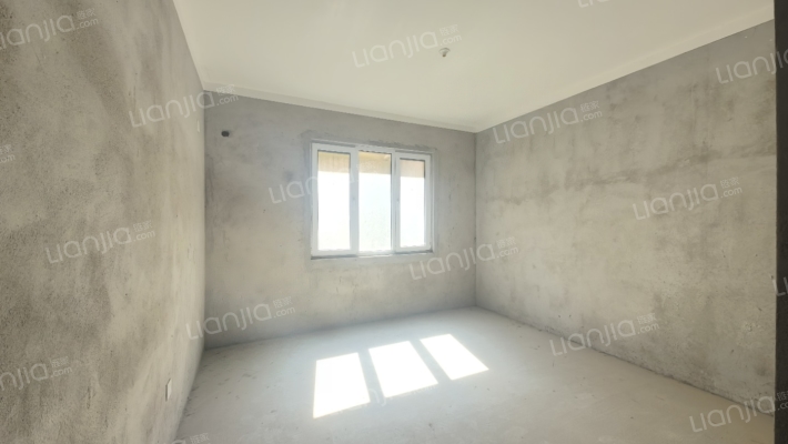 高铁华融现代城，一层带花园，外加50平左右下跃-卧室A