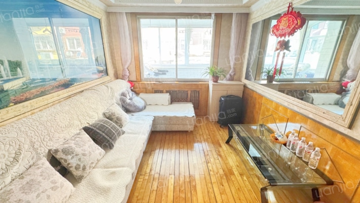 名士小区二手房实景图