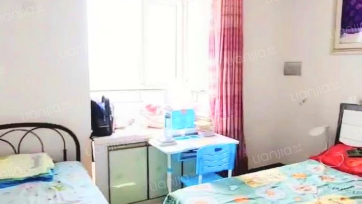 天保郦景标准小两居，老城区里的电梯房。-卧室A