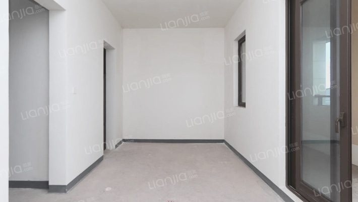 融创独拼端户，3+1结构地下全采光，单层110平米-卧室D
