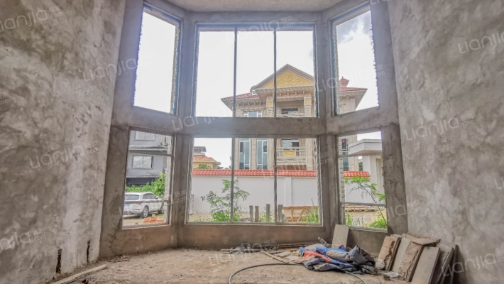 半岛闲居二手房实景图