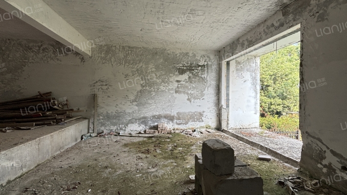 观澜逸墅二手房实景图