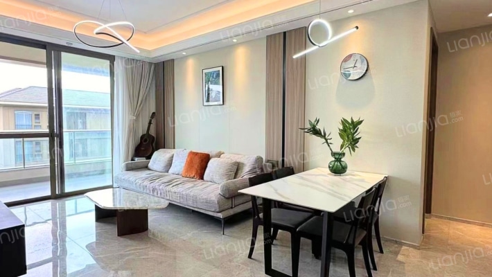 绿城蓝湾小镇·玉兰苑二手房实景图