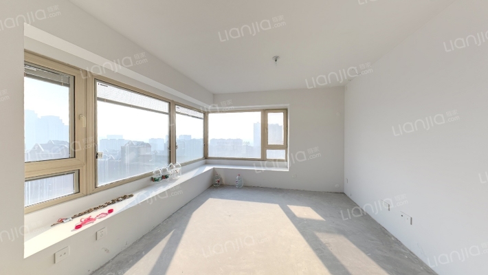 万科翡翠大道北苑二手房实景图