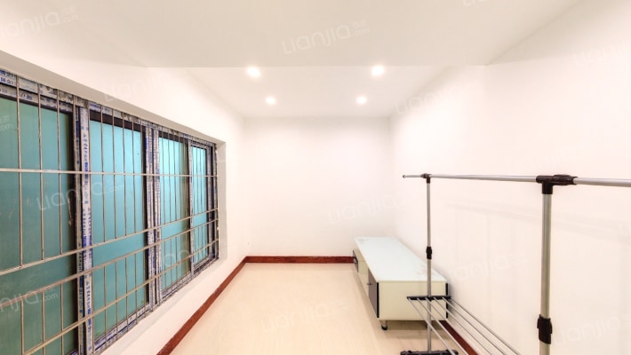 乐趣荟广场二手房实景图