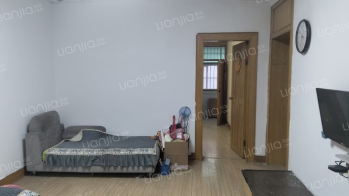 卫生局宿舍二手房实景图