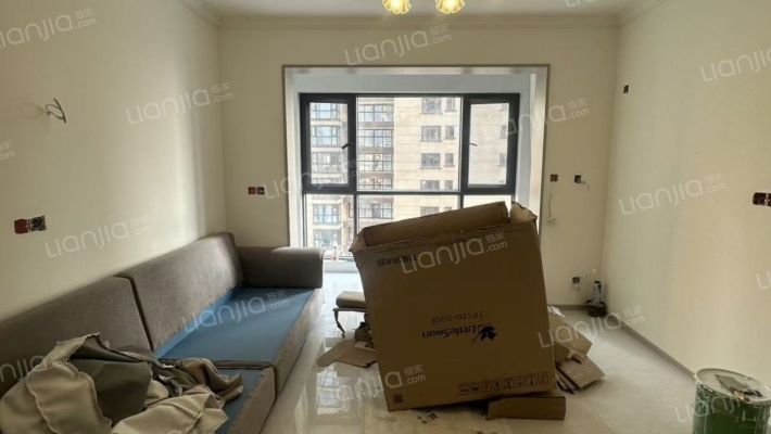 康馨六团绿城水郡二手房实景图