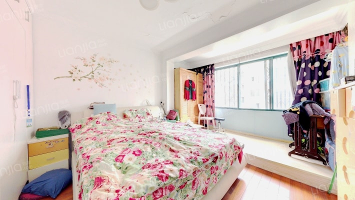 东新园东荷星苑二手房实景图