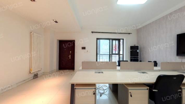 珠江萨尔斯郡二手房实景图