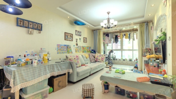 海伦国际二期二手房实景图