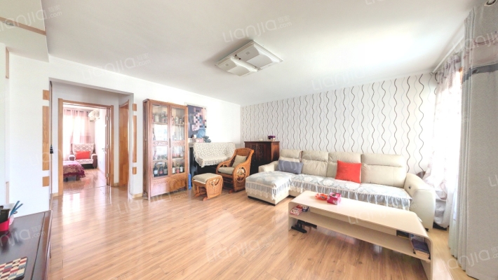 西湖苑二手房实景图