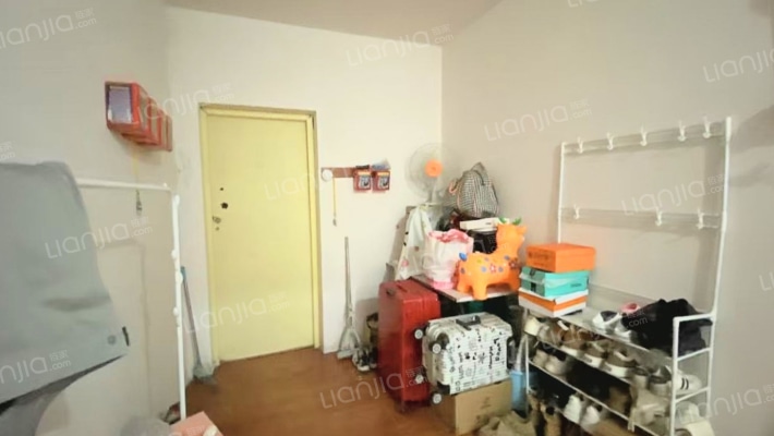 兰泾花苑二手房实景图