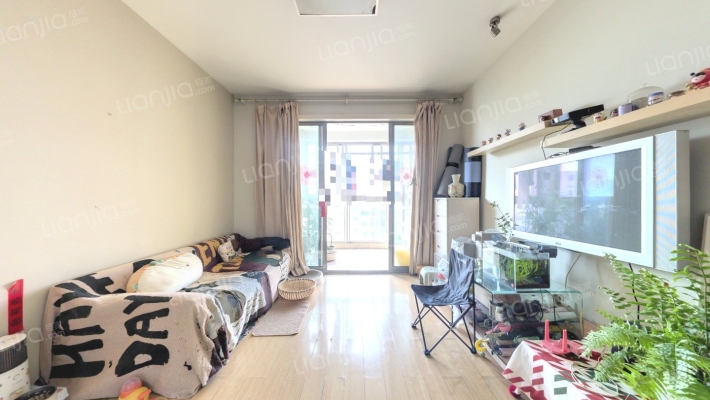 柏丽华庭二手房实景图
