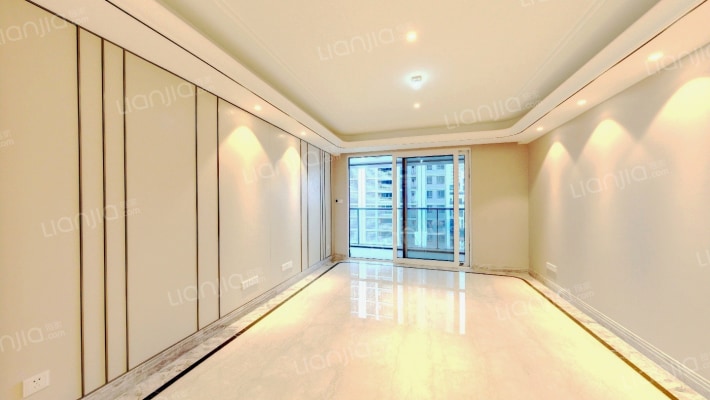 滨江金地御品二手房实景图