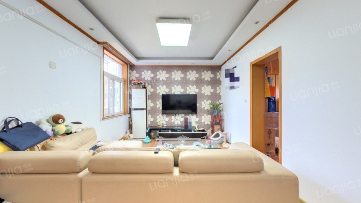 凤凰西街152号二手房实景图