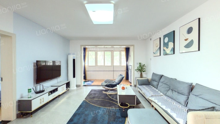 船舶厂宿舍二手房实景图