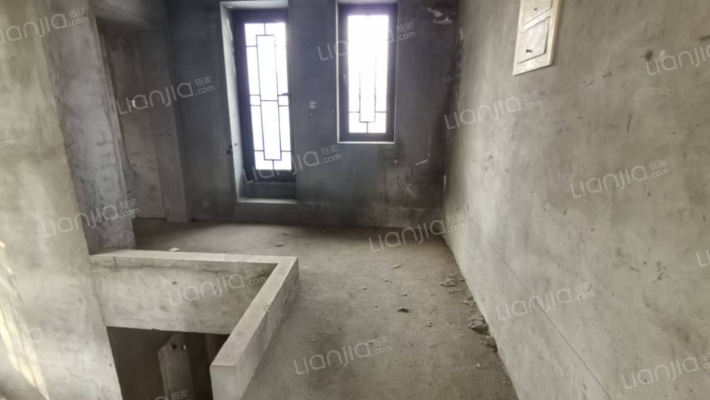 京都颐和城 4室2厅 南 北-过道