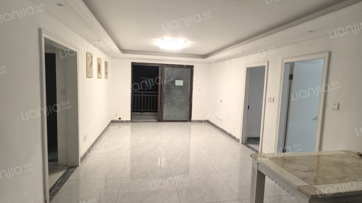 湖畔首府二手房实景图