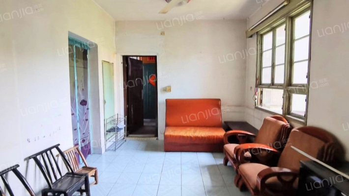 风景园林小区二手房实景图