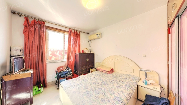 龙景花苑四区二手房实景图