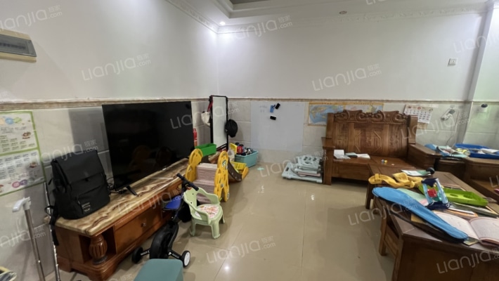 麦科特花园二手房实景图