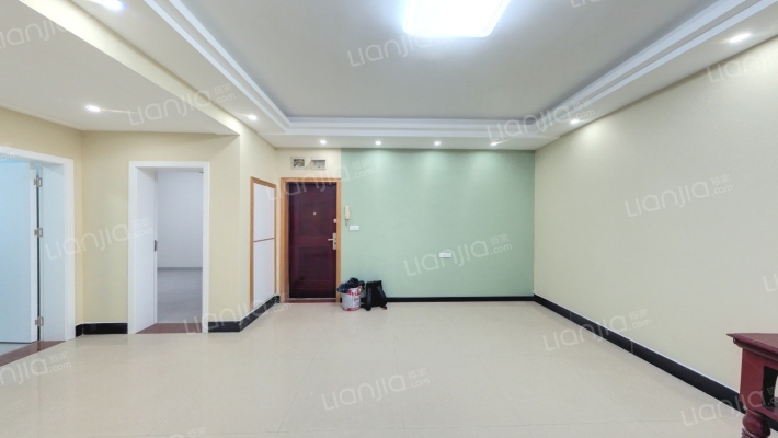 新民街83号小区二手房实景图