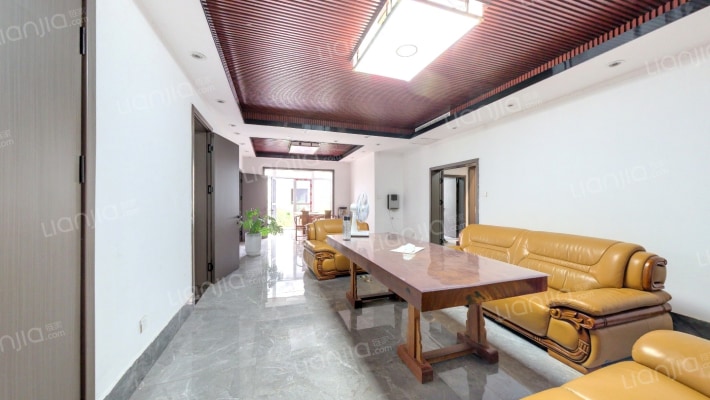 三宏别墅二手房实景图