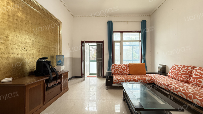 君驰华庭二手房实景图