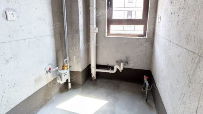 高新区 央企华侨城 南北通透2居室 中楼层 房本在手-厨房