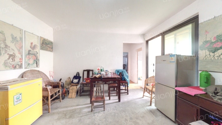 管社山家园二手房实景图