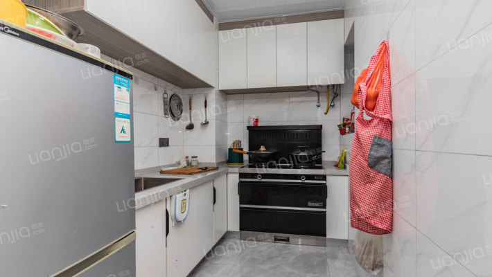 嘉荟新城 5室2卫 精装电梯复式 大面积低总价 随时可看-厨房