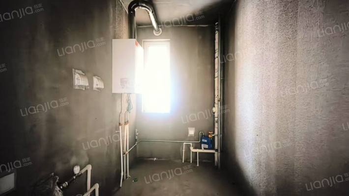 急售南北向小三居，毛坯，价格美丽-厨房