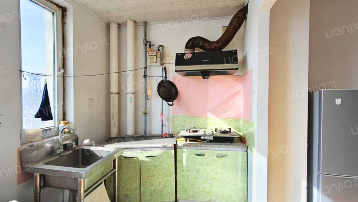 好位置好楼层，正规一居室，采光好。-卧室