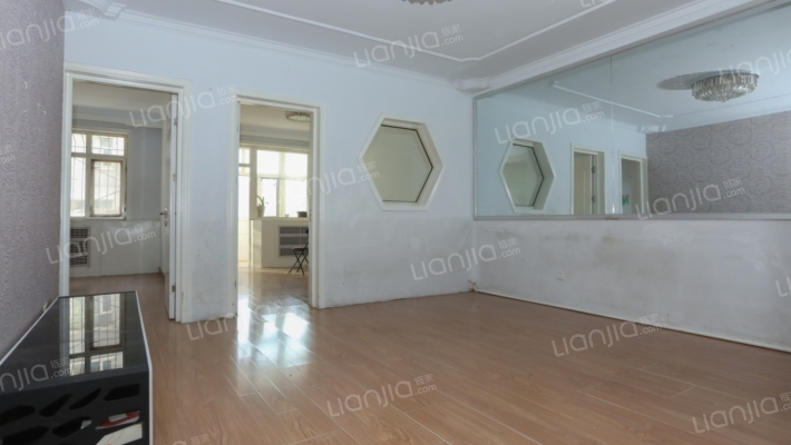 土地局家属楼二手房实景图