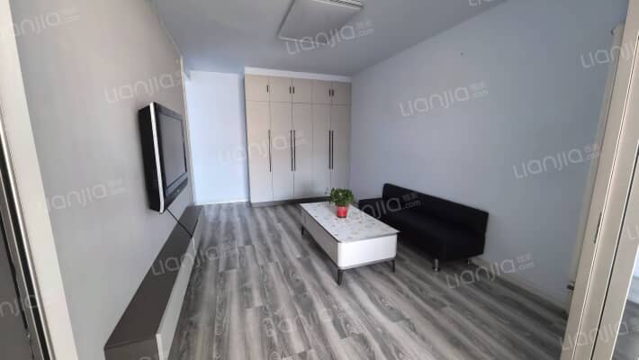 义圣宫路10号二手房实景图