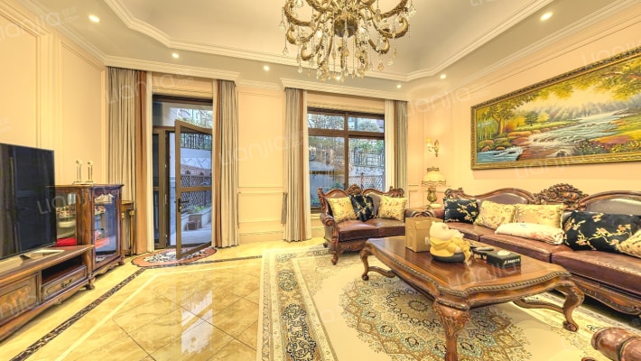 约克郡翠微堤二手房实景图