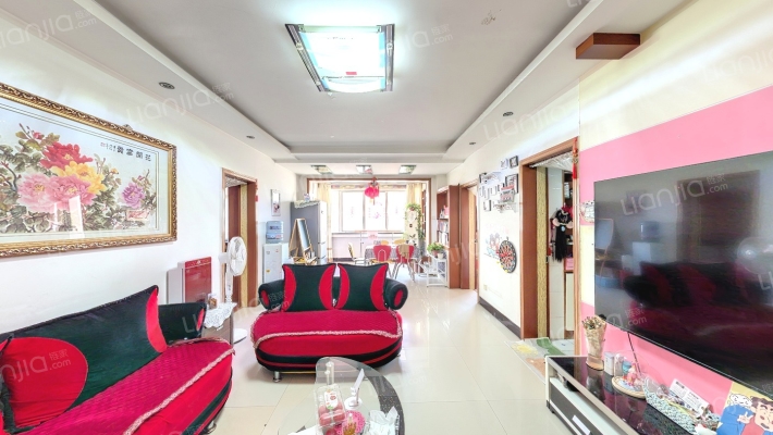 鸿运家园二手房实景图