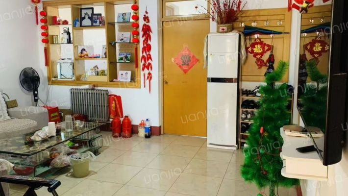 百盛家属院二手房实景图