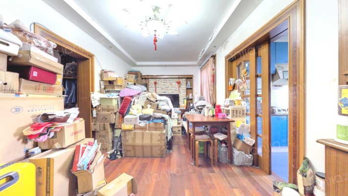 共富四村二手房实景图