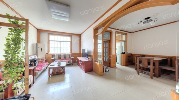 育英街二手房实景图