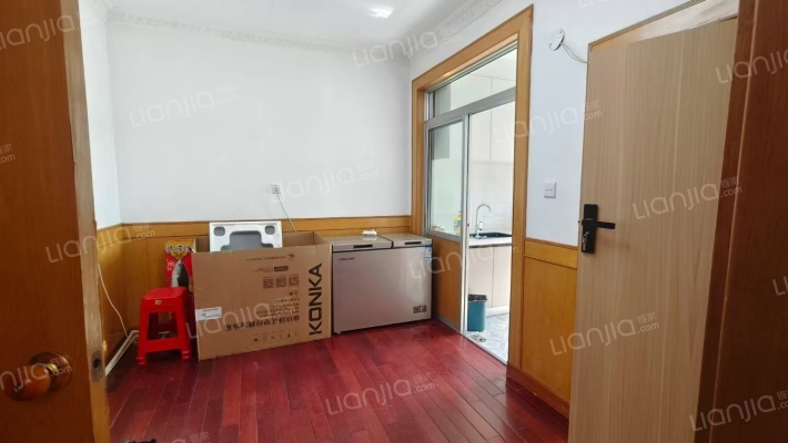 自建小区二手房实景图